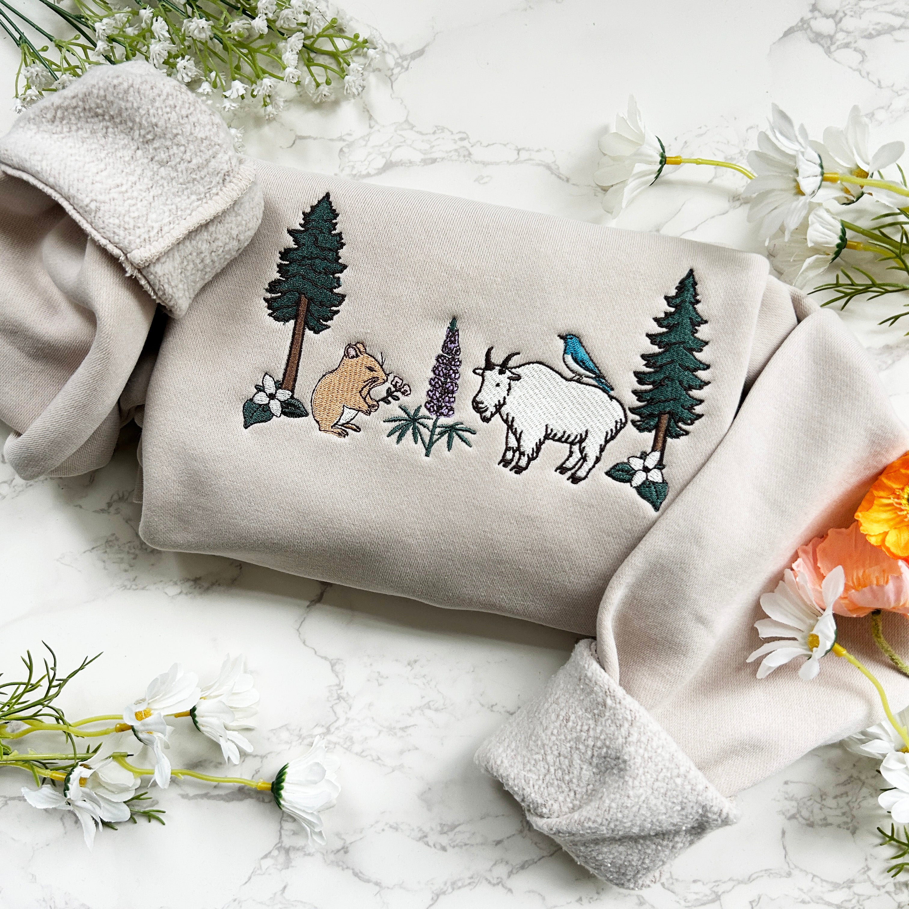 Cascade Mountains Field Guide Embroidered Sweatshirt